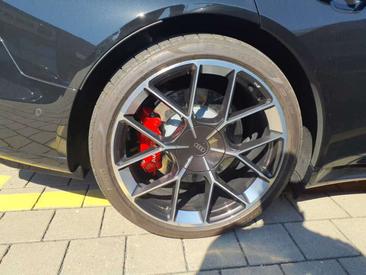 Audi RS E-tron GT Carbon Black — photo 11