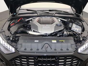 Audi RS4 TFSI — photo 17
