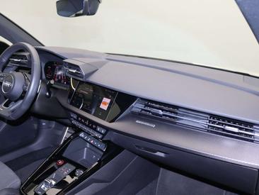 Audi RS3 TFSI — photo 7