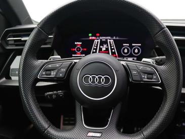 Audi RS3 TFSI — photo 10