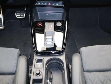 Audi RS3 TFSI — photo 14