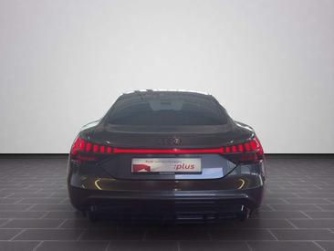 Audi E-tron GT Dynamikpaket — photo 6