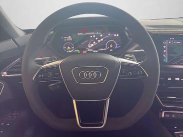Audi E-tron GT Dynamikpaket — photo 9