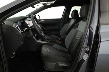 Volkswagen Taigo R-Line — photo 10