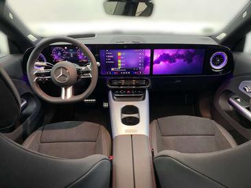 Mercedes CLA 350 AMG Line — photo 10