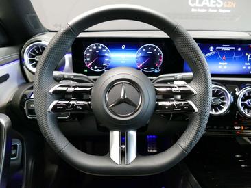 Mercedes CLA 200 AMG Line — photo 11