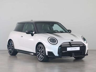 Mini Cooper E JCW — photo 2