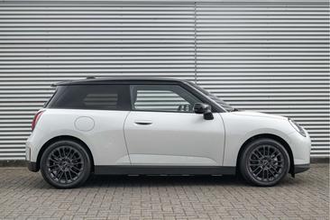 Mini Hatch Favoured Cooper SE — photo 12