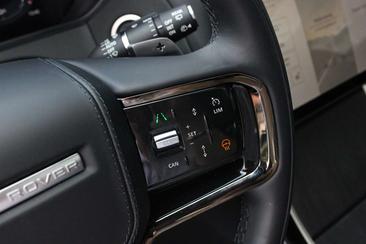 Land Rover Range Rover Velar P400e R-Dynamic SE — photo 10