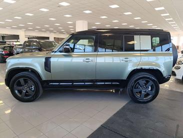 Land Rover Defender 110 X-Dynamic HSE Awd 7p.ti Green 3.0d Mhev 250cv Auto — photo 12
