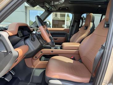 Land Rover Defender 110 Beige P635 OCTA — photo 8
