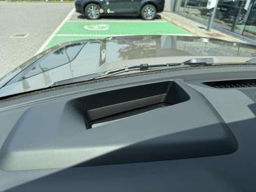Land Rover Defender 110 Beige P635 OCTA — photo 11