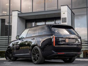 Land Rover Range Rover SVO 3.0 P550e SV PHEV — photo 9