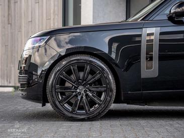 Land Rover Range Rover SVO 3.0 P550e SV PHEV — photo 12
