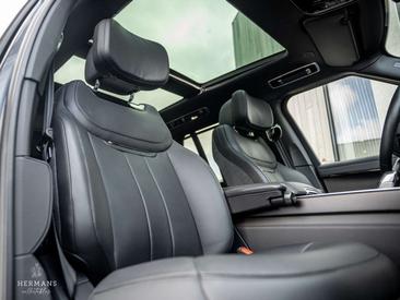 Land Rover Range Rover SVO 3.0 P550e SV PHEV — photo 21