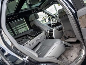 Land Rover Range Rover SVO 3.0 P550e SV PHEV — photo 22