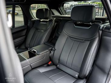 Land Rover Range Rover SVO 3.0 P550e SV PHEV — photo 33