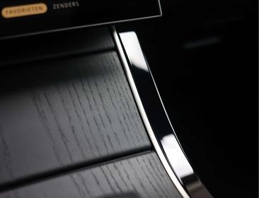 Land Rover Range Rover Evoque Dynamic HSE Black P300e — photo 5