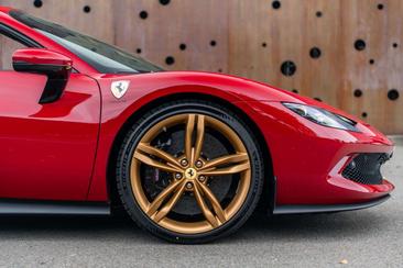Ferrari 296 GTS — photo 9