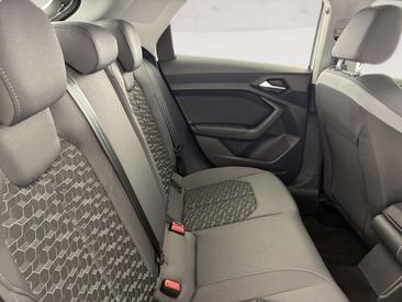 Audi A1 S Line 30 TFSI — photo 11