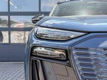 Audi Q6 E-tron S Edition — photo 8
