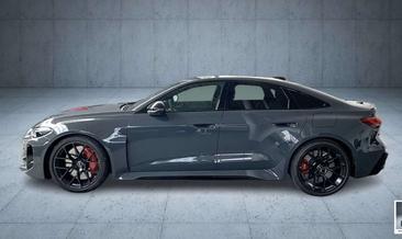Audi RS5 TFSI E — photo 2
