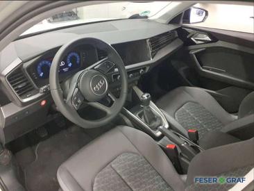 Audi A1 Sportback Advanced 30 TFSI — photo 2