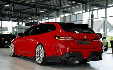 BMW M5 Touring — photo 11