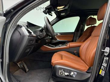 BMW X5 50e — photo 11