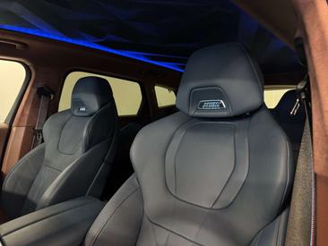 BMW XM — photo 7