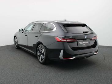 BMW I5 Touring EDrive40 — photo 2