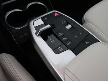 BMW X1 XDrive25e — photo 10