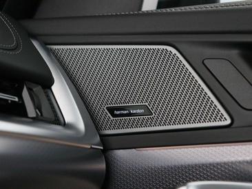 BMW X1 XDrive25e — photo 12