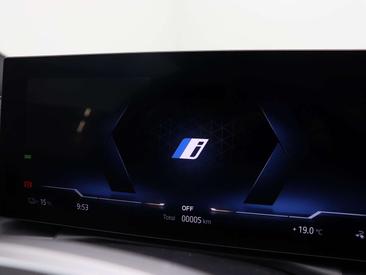 BMW I4 M Sport EDrive40 — photo 3