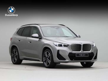 BMW IX1 EDrive20 — photo 6