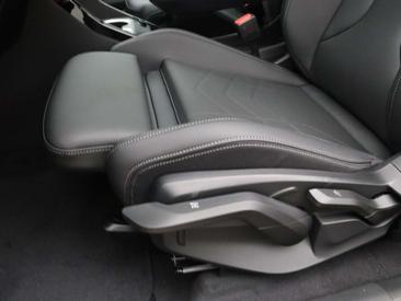 BMW IX1 XDrive30 — photo 13