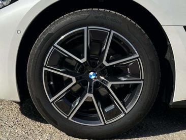 BMW I4 EDrive40 — photo 23