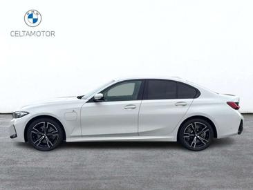 BMW 330 330e — photo 3