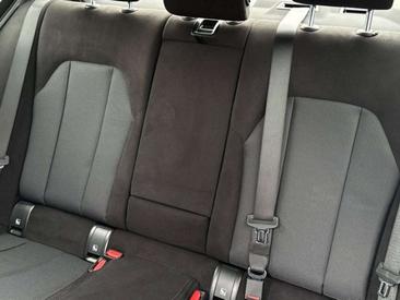 BMW 330 330e — photo 9