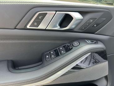 BMW X5 XDrive30d — photo 14