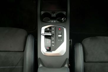 BMW 118 M Sport 118d — photo 12