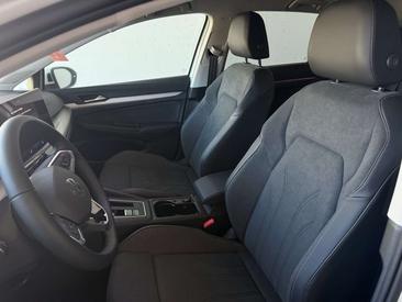 Volkswagen Golf — photo 5
