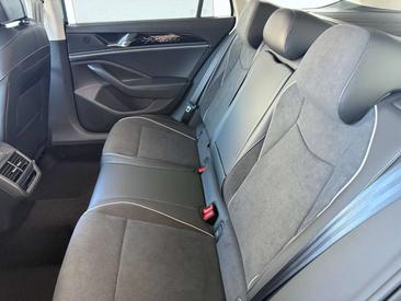 Volkswagen Passat TDI — photo 8