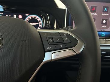 Volkswagen Golf — photo 12