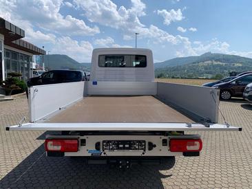Volkswagen Crafter — photo 26