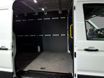 Volkswagen Crafter — photo 8