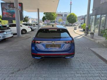 Volkswagen Passat 4Motion R-Line — photo 3