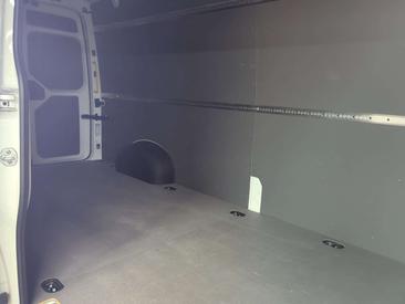 Volkswagen Crafter — photo 8