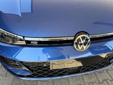 Volkswagen Passat 4Motion R-Line — photo 9