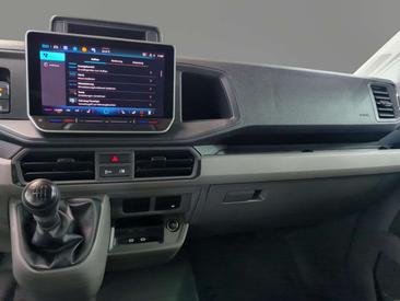 Volkswagen Crafter — photo 9